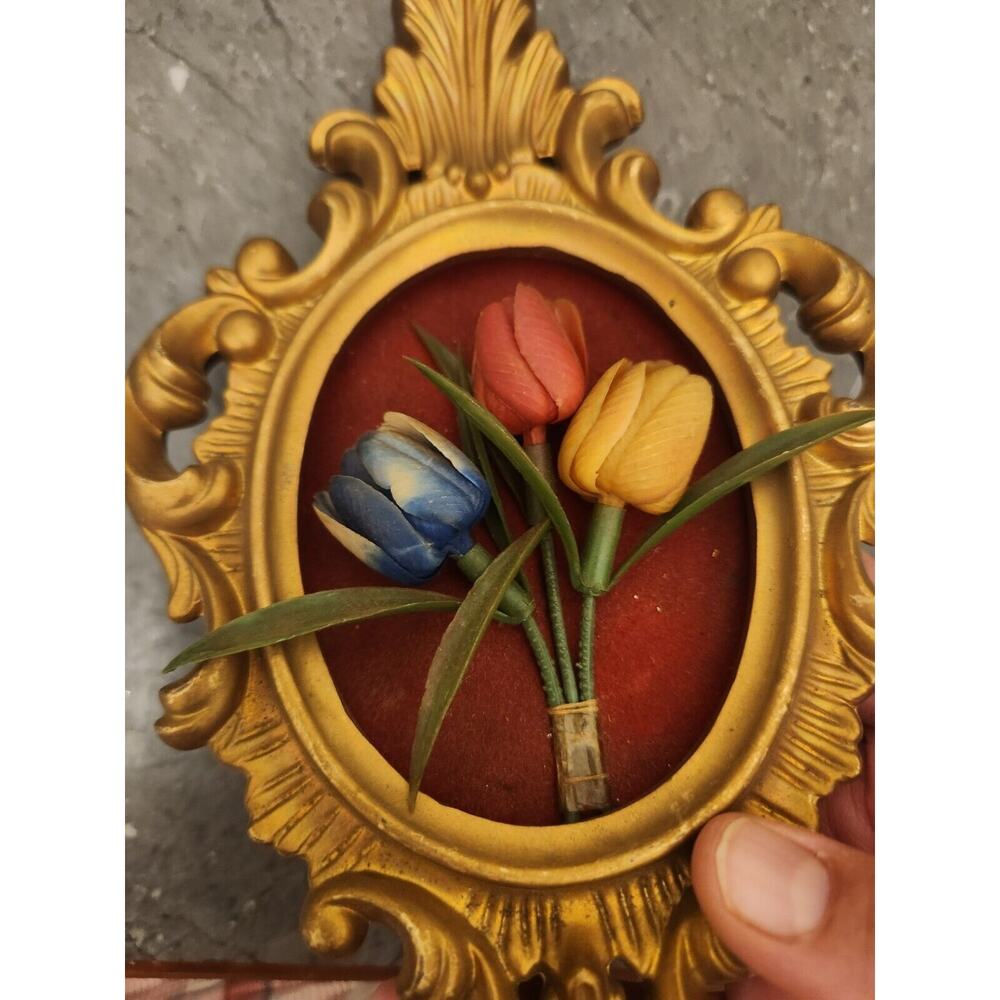 1950s Vtg Resin Plastic Plaque‎ Tulip Flower Wall hanging